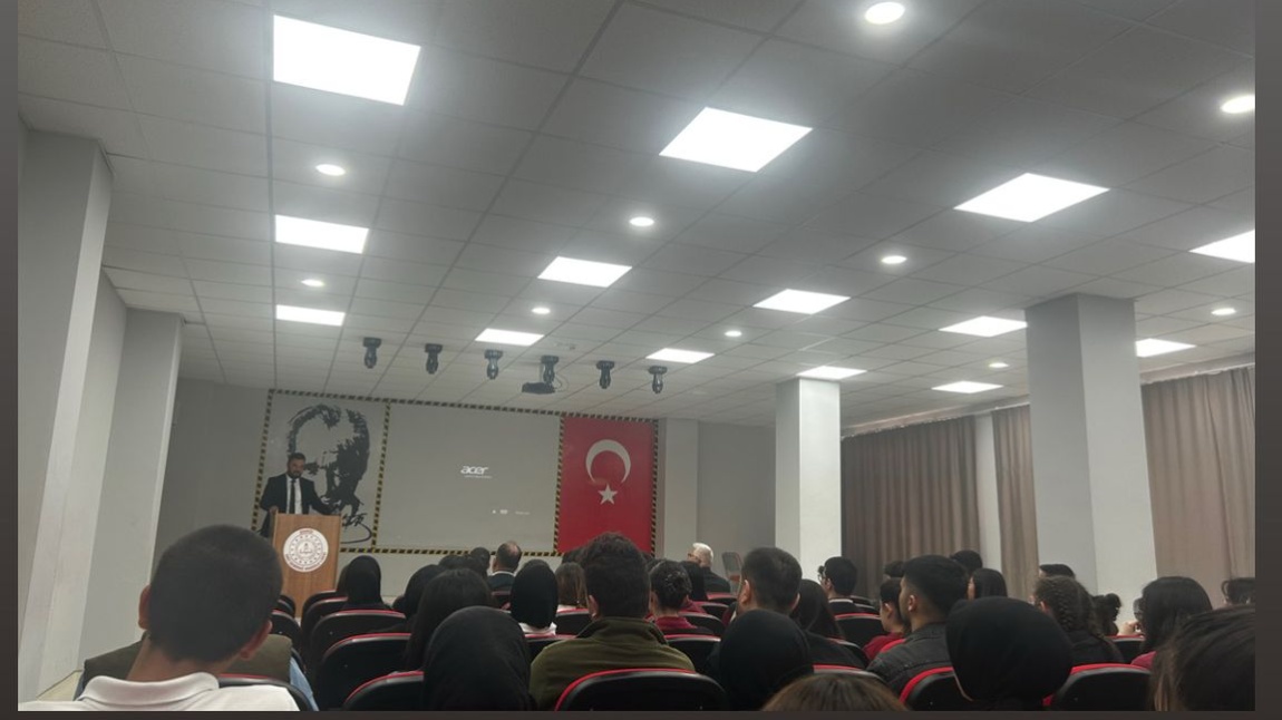 HEDEF LGS-YKS PROJESİ KAPSAMINDA KARİYER GÜNLERİNE KATILIM SAĞLANMIŞTIR.
